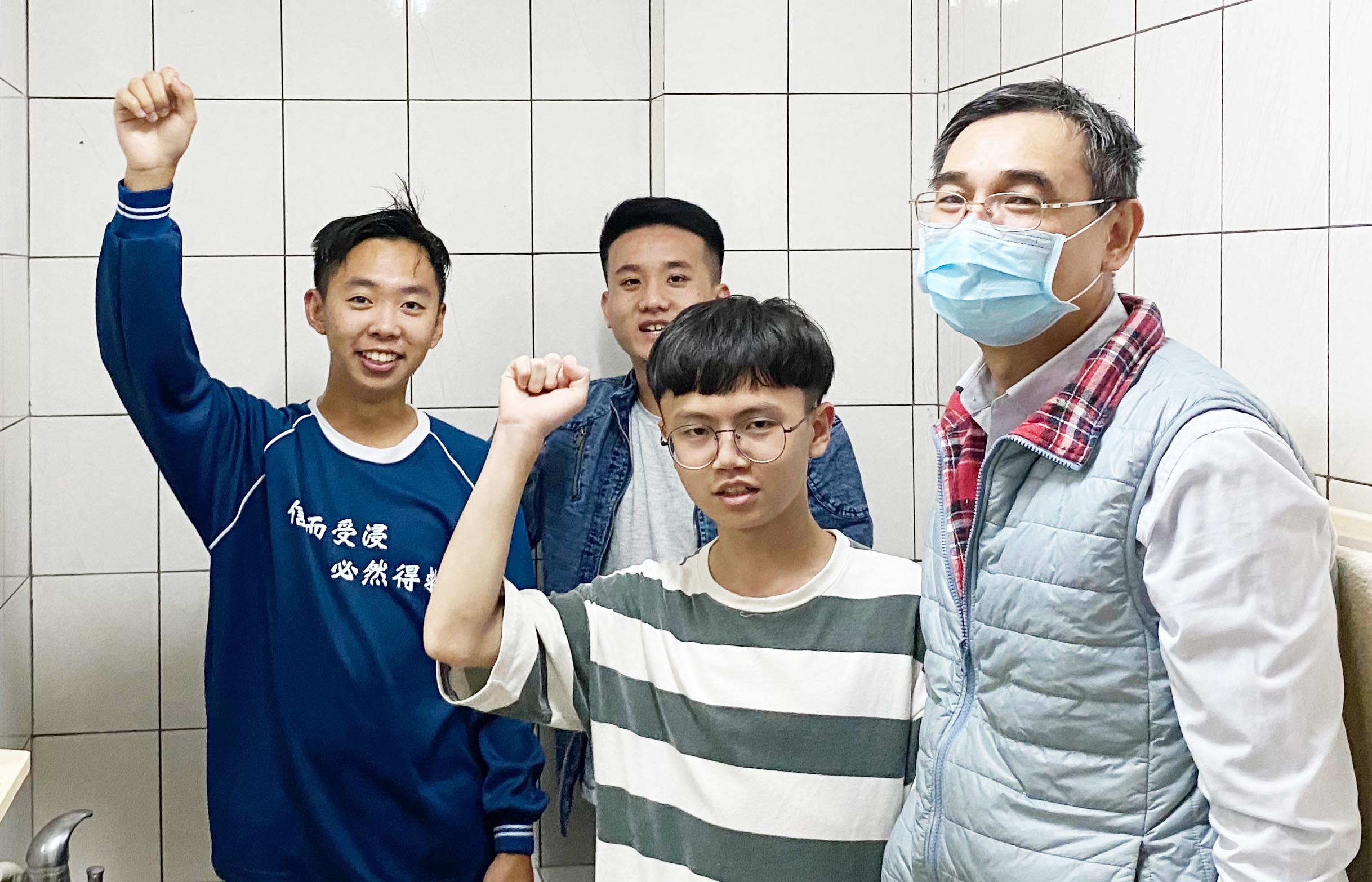 大專福音節期受浸一隅
